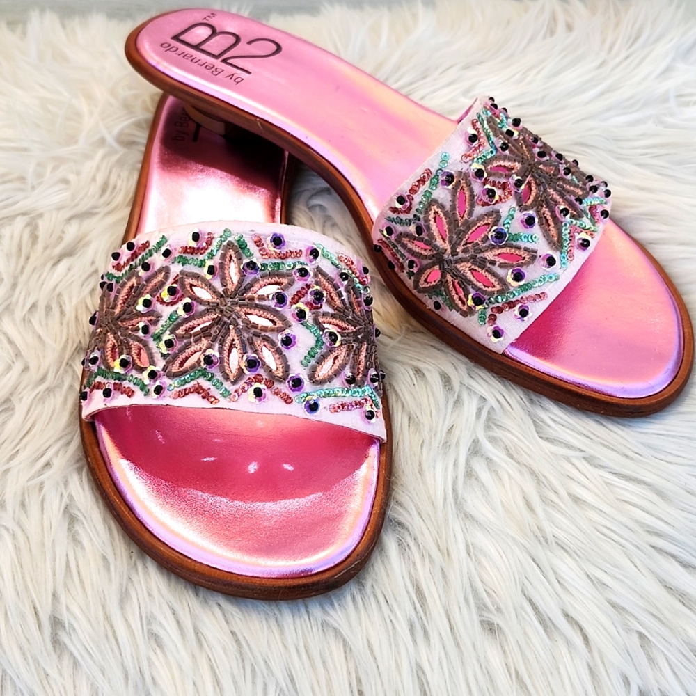 B2 BY BERNARDO FOUY EMBELLISHED LEATHER SLIDE SANDALS - Picture 9 of 9